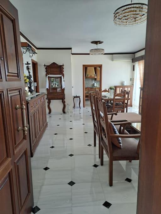 Seaview Flora'S Luxury Apartment-300Meters From The Beach Rethymno  Exterior photo