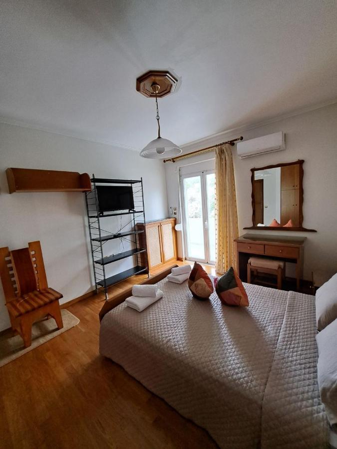 Seaview Flora'S Luxury Apartment-300Meters From The Beach Rethymno  Exterior photo