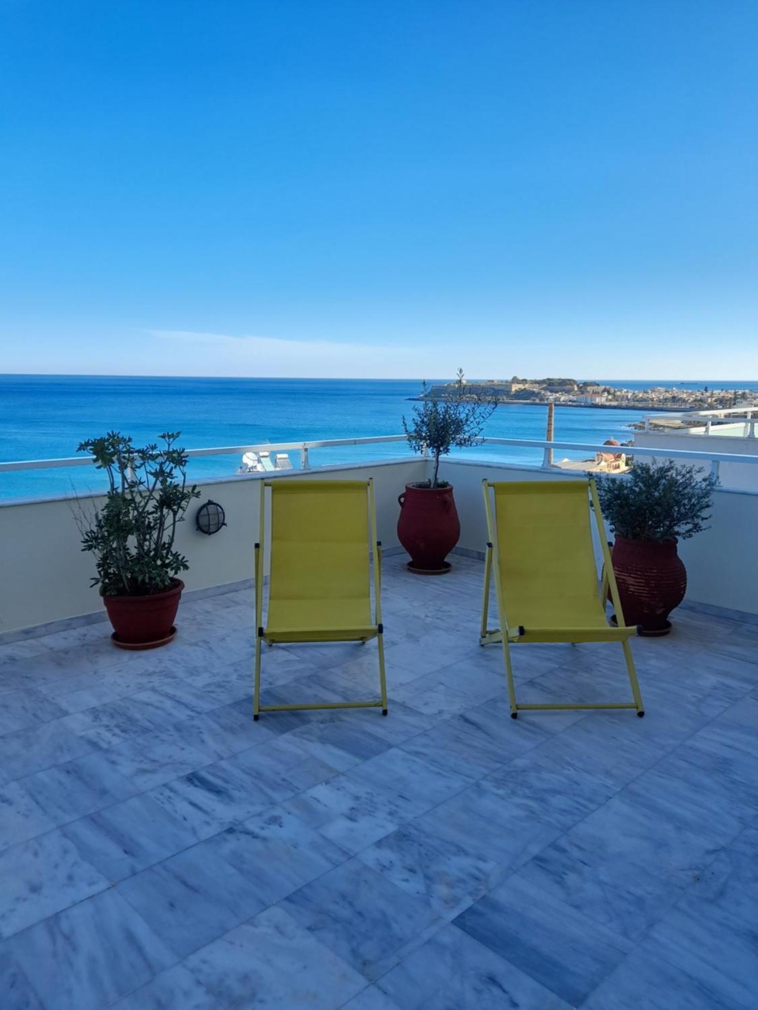 Seaview Flora'S Luxury Apartment-300Meters From The Beach Rethymno  Exterior photo